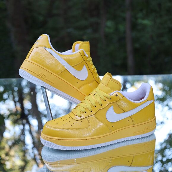 Nike Air Force 1 Varsity Maize 2008 - Picture 3 of 16